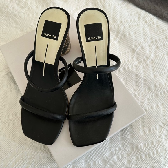 Dolce Vita Noles - Picture 3 of 3